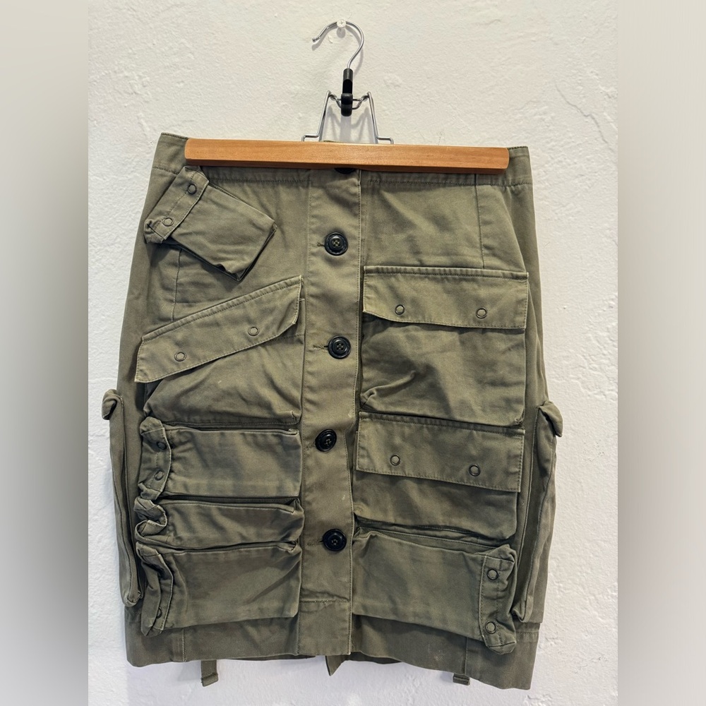 Paul Smith Designer Cargo Skirt in very good condition. 100 cotton. Size S